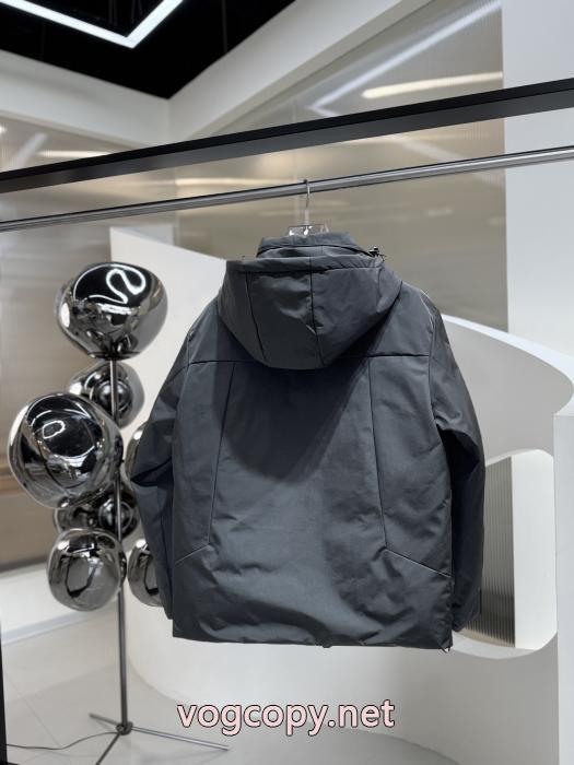 ブランド アクセサリー 激安MONCLER新作入荷定番 おしゃれな人気 格安新作ダウンジャケット_0_3