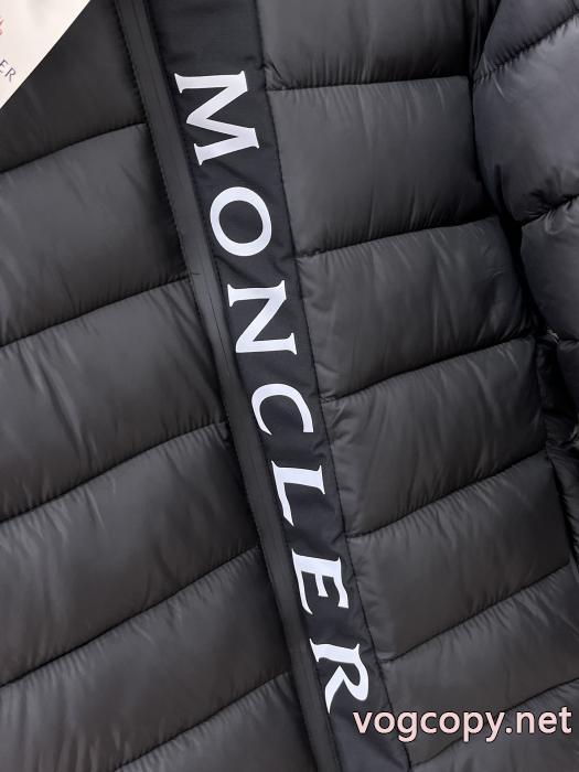 ブランド アクセサリー 激安MONCLER幅広いシーン 圧倒的な高級感 クール印象ダウンジャケット_0_1