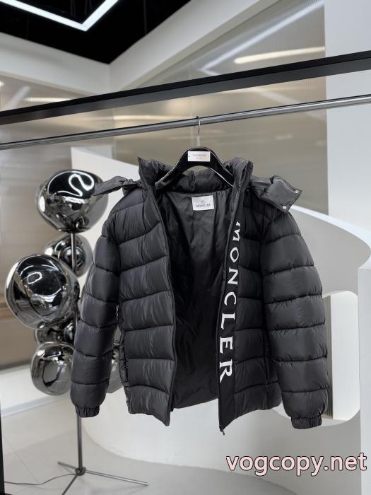 ブランド アクセサリー 激安MONCLER幅広いシーン 圧倒的な高級感 クール印象ダウンジャケット_0_2