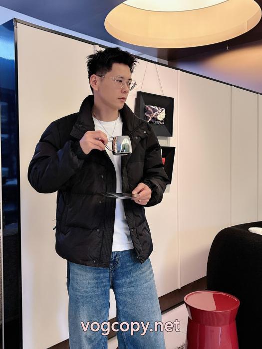 ダウンジャケット特価価格 累積売上額第1位獲得 新商品!MONCLERコピー 商品 販売_0_0