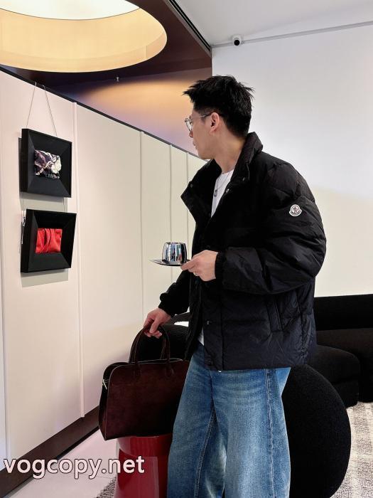 ダウンジャケット特価価格 累積売上額第1位獲得 新商品!MONCLERコピー 商品 販売_0_1
