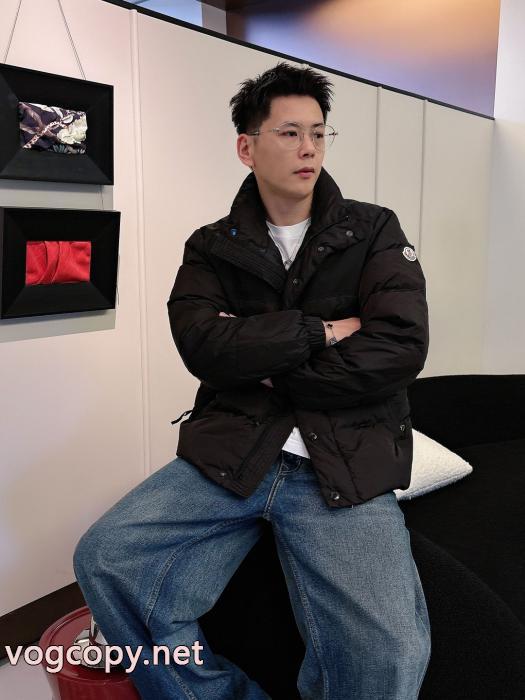 ダウンジャケット特価価格 累積売上額第1位獲得 新商品!MONCLERコピー 商品 販売_0_2