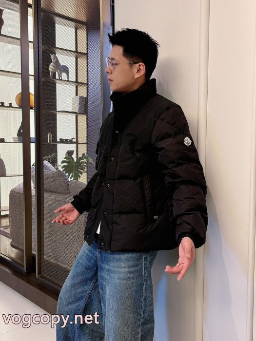 ダウンジャケット特価価格 累積売上額第1位獲得 新商品!MONCLERコピー 商品 販売_0_3