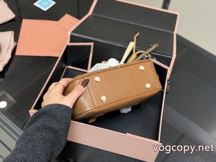 ブランド 激安 バッグ売り切れ注意 絶妙な大人っぽさと遊び心 お値段最低！MIUMIU_0_2