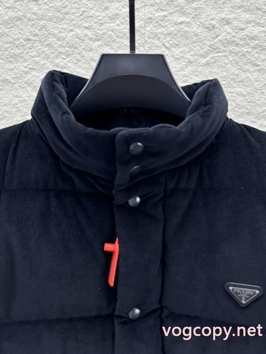 ブランド アクセサリー 激安&nbsp;&nbsp;&nbsp;&nbsp;ダウンジャケット主役級のアイテム お手頃価格 話題人気商品PRADA._0_2