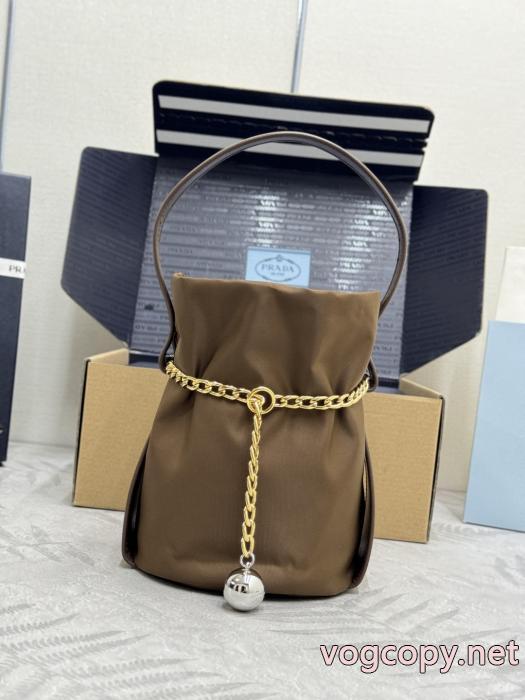 PRADAスーパー コピー 通販 優良&nbsp;&nbsp;&nbsp;&nbsp;バッグサイズ感いいの 超人気美品 完売確実._0_1