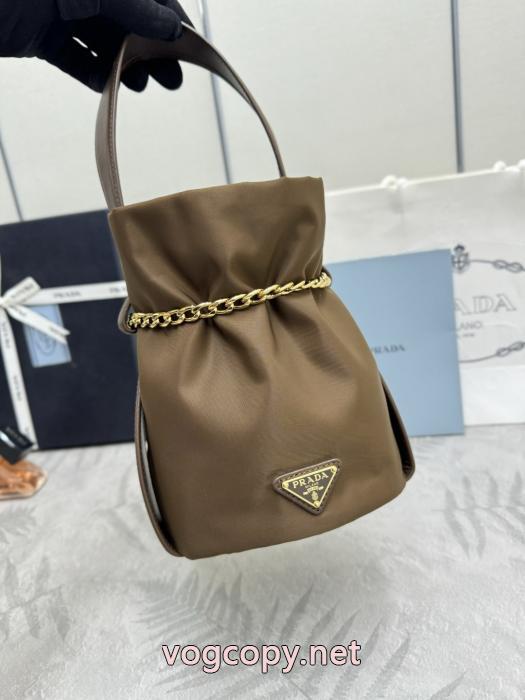 PRADAスーパー コピー 通販 優良&nbsp;&nbsp;&nbsp;&nbsp;バッグサイズ感いいの 超人気美品 完売確実._0_2