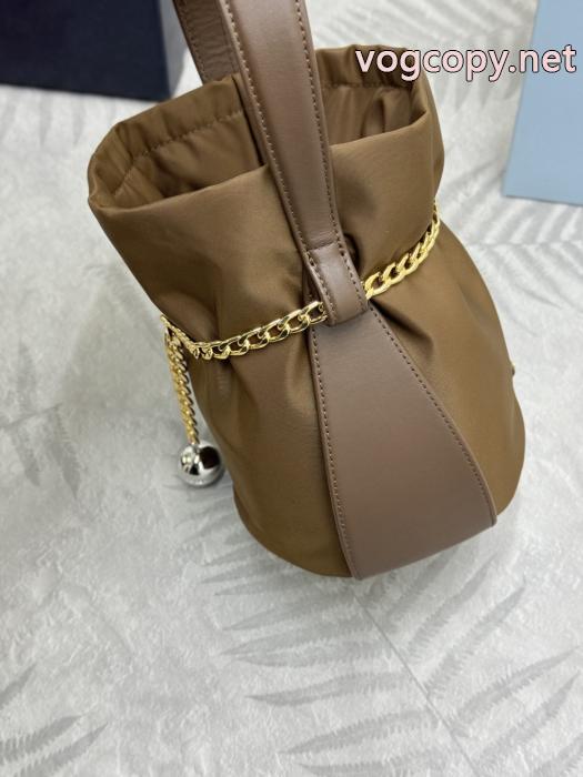 PRADAスーパー コピー 通販 優良&nbsp;&nbsp;&nbsp;&nbsp;バッグサイズ感いいの 超人気美品 完売確実._0_4