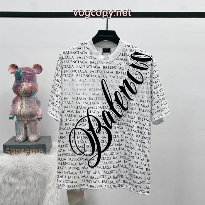 欲しい可愛く新鮮 素敵な商品 2026流行りTシャツブランド スニーカー 激安BALENCIAGA_0_1