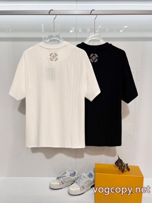 TシャツLOUIS VUITTONブランド 品 コピー数量限定品 2026年秋冬のトレンド 今季大注目_0_1