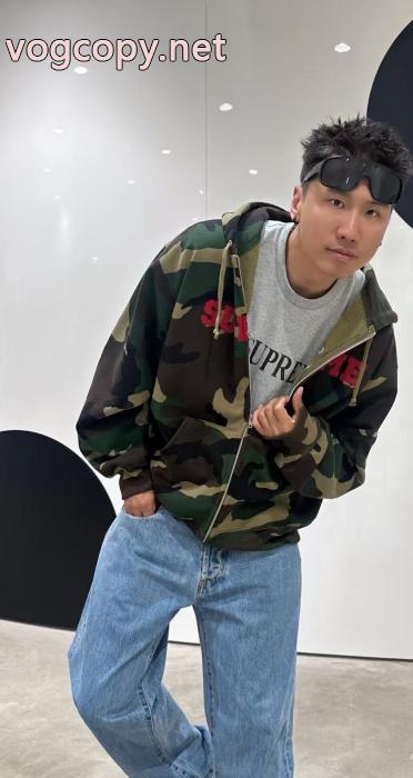 ブランド コピー 優良店パーカーキラキラ 限定SALE 2026秋冬用SUPREME_1_0