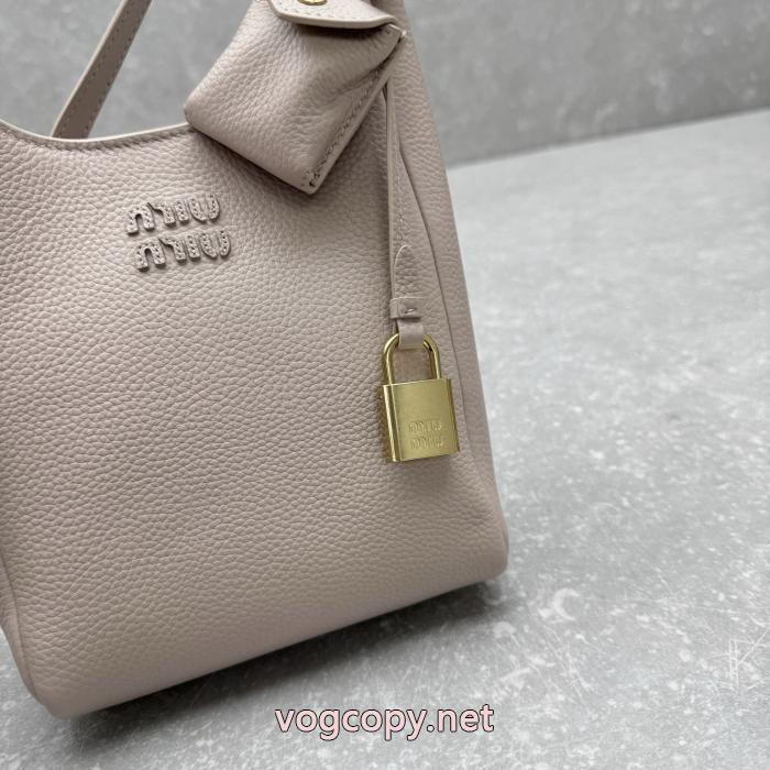 冬季流行り 超激得定番 2026冬到来新作ブランド スーパー コピー 通販MIUMIUバッグ._0_5