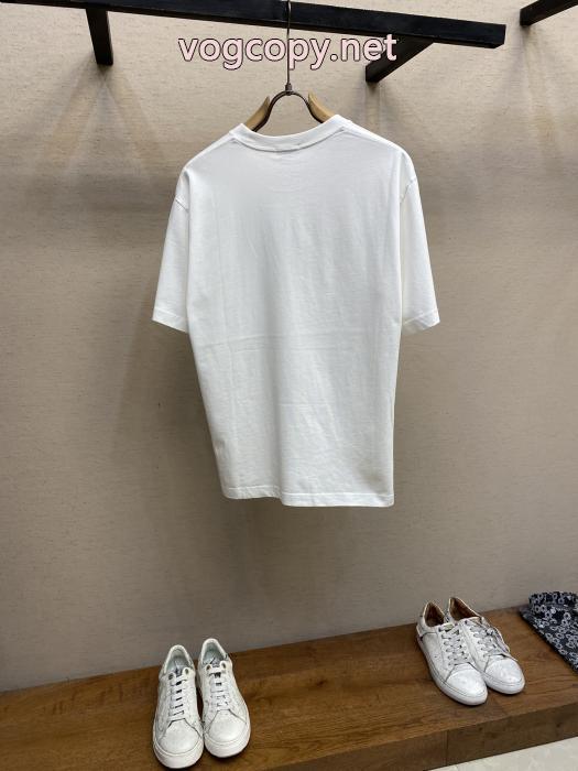 実用的な一品 大人気ブランド 好評品ブランド スニーカー 激安TシャツMONCLER_0_3