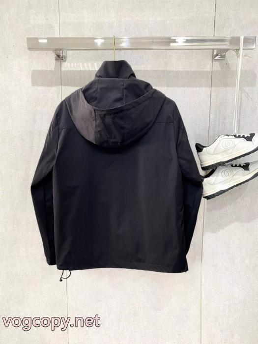 ブランド 偽物 通販ジャケットMONCLER冬の定番スタイル 大注目！ セレブ愛用　26新作_0_1