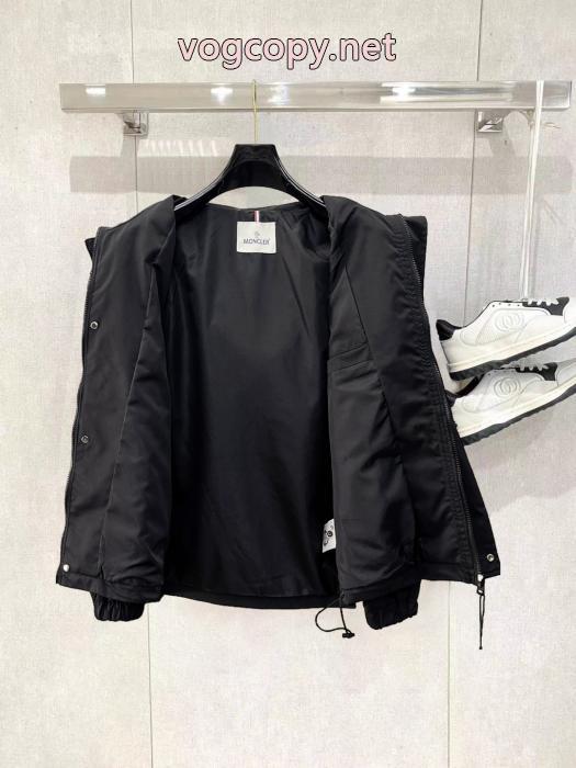 ブランド 偽物 通販ジャケットMONCLER冬の定番スタイル 大注目！ セレブ愛用　26新作_0_2