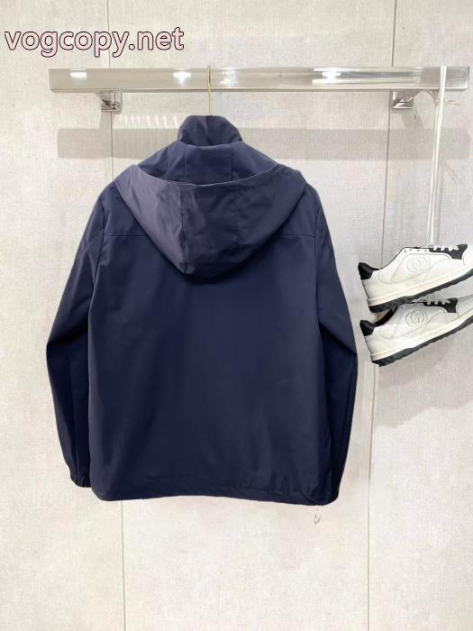 ブランド 偽物 通販ジャケットMONCLER冬の定番スタイル 大注目！ セレブ愛用　26新作_0_3