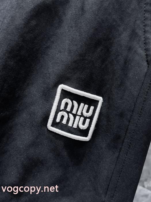 秋冬新作 素敵なスタイルを演出する 圧倒的人気新着MIUMIUズボン偽 ブランド 販売_0_1