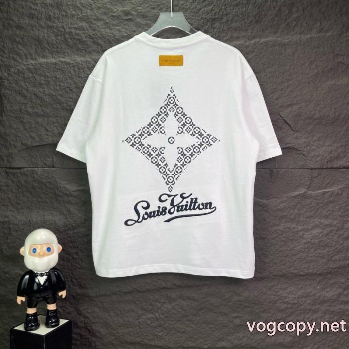 半袖Tシャツ人気激売れ新作 先行販売 個性的なデザイン ブランド 激安ルイ ヴィトン_0_1
