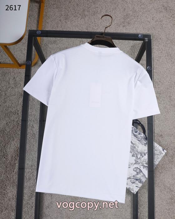 MONCLERブランド 偽物 通販デザイン性の高い コスパ最強 普段使いtシャツ_0_2