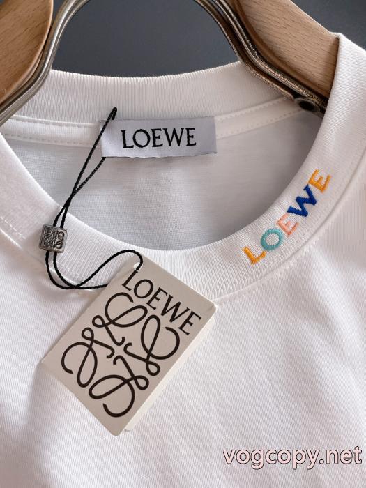 大流行中 上品な輝きを放つ形 2026新作登場LOEWE半袖Tシャツコピー ブランド_0_3