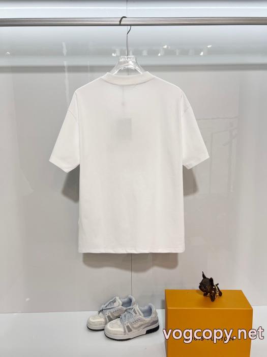 人気掲載 新作入荷定番 注目の一品ブランド コピー s 級半袖TシャツLOUIS VUITTON_0_3