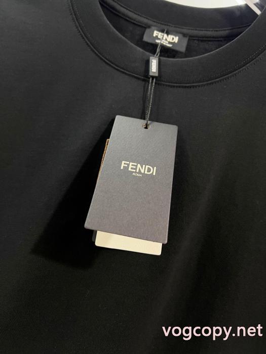 コピー ブランド 販売半袖Tシャツ今年新作登場 日本未発売 雑誌掲載 国内発フェンディ_0_2