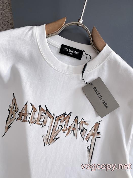 半袖Tシャツスーパー コピー ブランド 専門店個性的な素材感も魅力 2026新作先取り　日本未入荷 プレミアム品質バレンシアガ_0_2