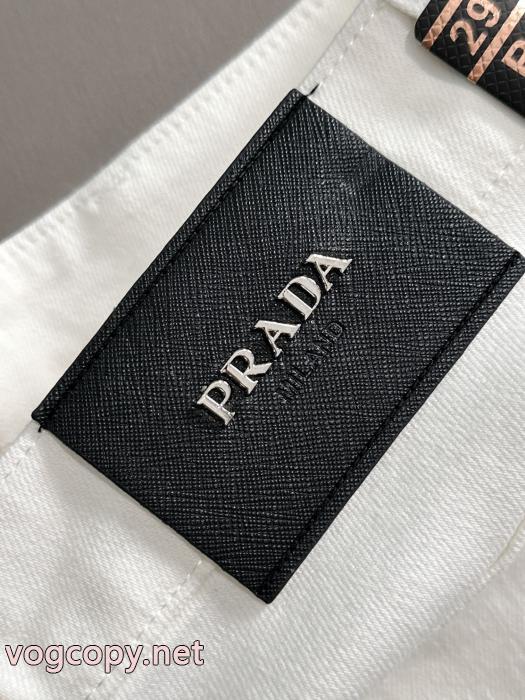 今季は色を使った注目新品 上品キレイ 26/26AW新作プラダ PRADAブランド ジーンズブランド 通販店.._0_3