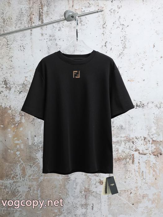 FENDIスーパー コピー  半袖Tシャツ優秀な 在庫処分 最新話題沸騰中_0_2