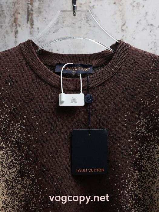 抜け感スゴイ 使い勝手の良いトレンド 商品例半袖TシャツLOUIS VUITTONブランド コピー_0_1