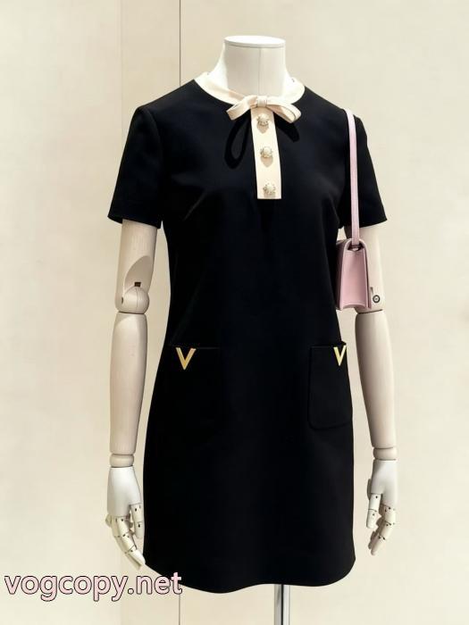 2026新作 26ss 最大の魅力偽 ブランド 販売ワンピースVALENTINO.._0_0
