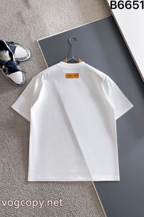 半袖Tシャツブランド コピーLOUIS VUITTON大注目 主役級アイテム 今一番熱い_0_4