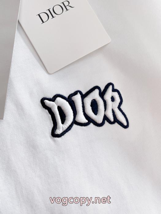 秋服コーデ2026年版 ロゴが素敵 超激得新作Dior激安 通販 専門店半袖Tシャツ_0_4
