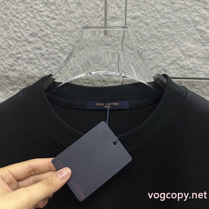 単品販売 リラックスした雰囲気に 最安挑戦半袖Tシャツ激安 通販 ブランドLOUIS VUITTON_0_1