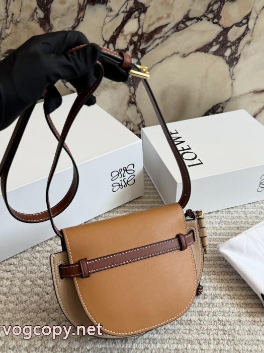 ブランド 品 スーパー コピー流行の最前線 希少    関税送料込LOEWEバッグ_0_2