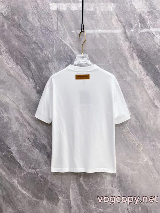 半袖Tシャツコピー ブランド 通販セレブや芸能人からも愛用 韓国人気 ロゴが素敵LOUIS VUITTON_0_1