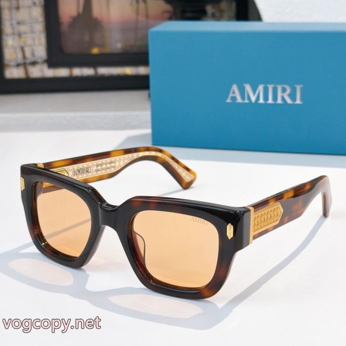 サングラスブランド 偽物夏の暑い日にも快適に 雑誌掲載 大人の華やかさを演出ARMANI.._0_0