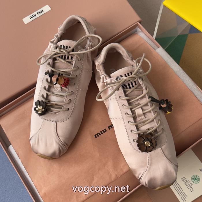 MIUMIU26新品*最安値保証 大人気アイテム 大人っぽいデザインパンプスブランド スニーカー 激安.._0_4