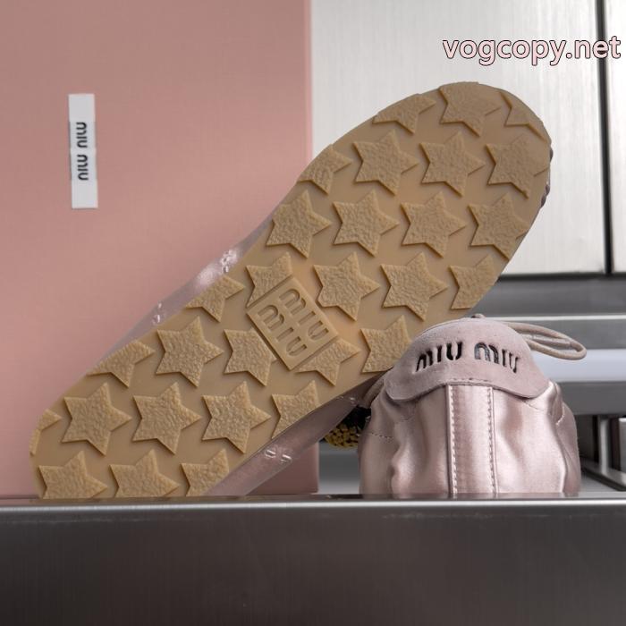 MIUMIU26新品*最安値保証 大人気アイテム 大人っぽいデザインパンプスブランド スニーカー 激安.._0_5