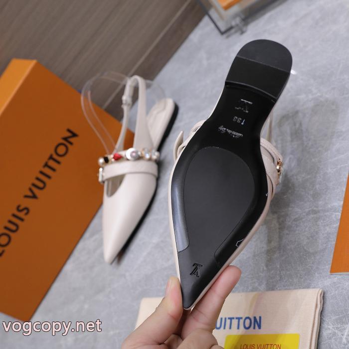 気分に合わせて 国内発セール完売間近 首胸ロゴ&nbsp;&nbsp;&nbsp;&nbsp;パンプススーパー コピー ブランド 専門ルイ ヴィトン._0_2