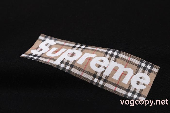 SUPREMEパーカーブランド コピー s 級日本未入荷 ファッション上級者向け お洒落暖か_0_0