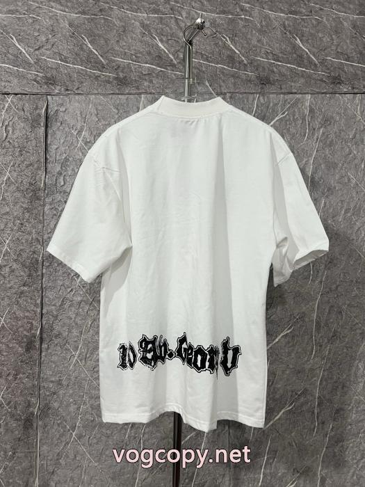 デザイン性の高い 完売必至!!  注目作品BALENCIAGA半袖Tシャツスーパー コピー ブランド_0_2