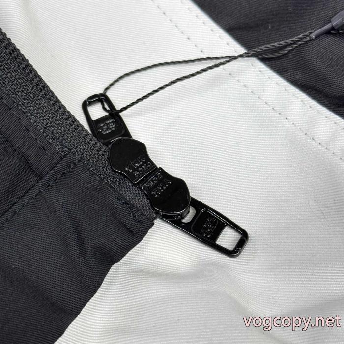 高級感溢る 今年流行 手元在庫限りコピー 品 販売BALENCIAGAジャケット_0_2