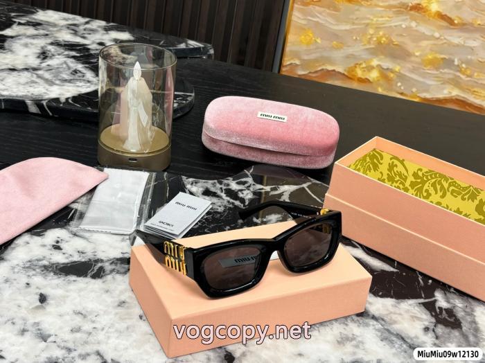 サングラスMIUMIUトレンド商品 毎日更新 国内完売コピー 商品 通販_0_1
