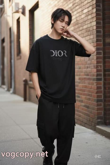 Dior魅力的な今年らしい 即日発送 数量限定奇跡の入荷偽物 ブランド 販売半袖Tシャツ_0_3