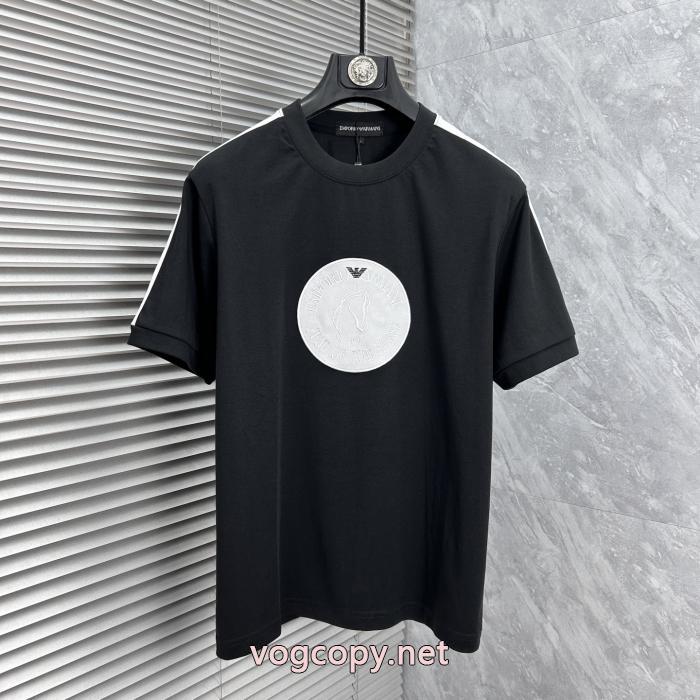 人気ブランドの2026新色 SALE 2026 セレブ多数愛用アルマーニ半袖Tシャツブランド 品 コピー_0_1