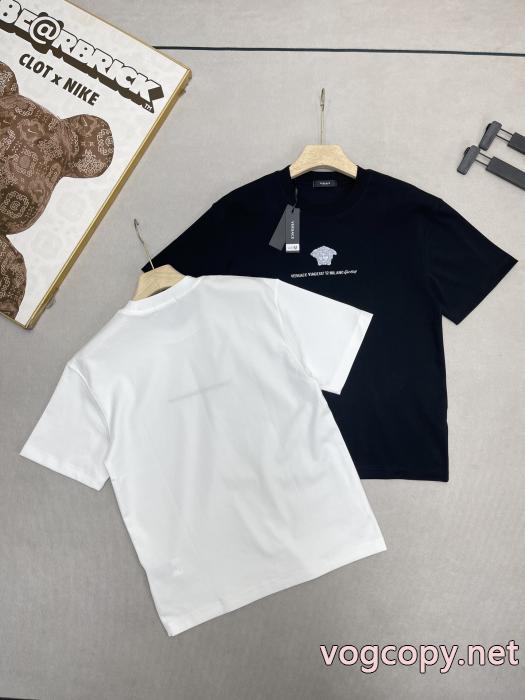 VERSACE半袖Tシャツ期間限定セール VIPセール 激安通販ブランド フェイク_0_1