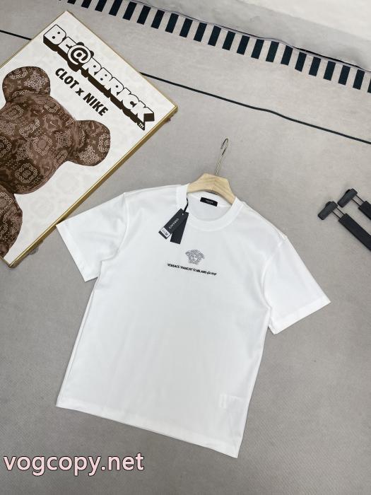 VERSACE半袖Tシャツ期間限定セール VIPセール 激安通販ブランド フェイク_0_3