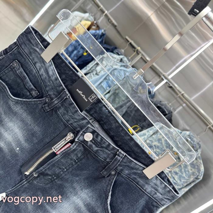 DSQUARED2スーパー コピー 販売ジーンズ今人気の秘訣 今季新作 ストリートに溢れるウェア_0_3