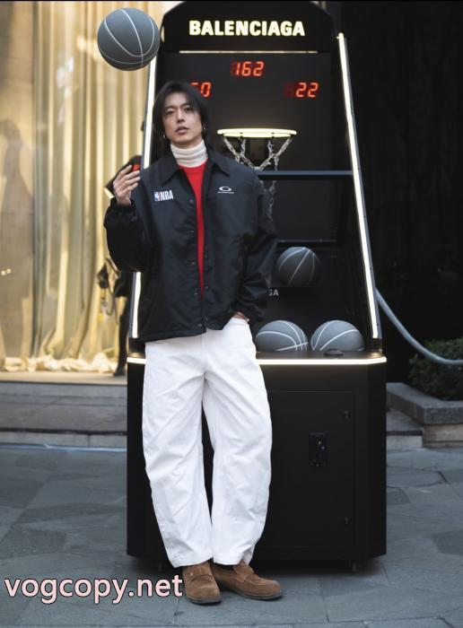 BALENCIAGAコピー 商品 ブランドジャケット芸能人人気 毎年大人気商品 26新作限定版プリント_0_3
